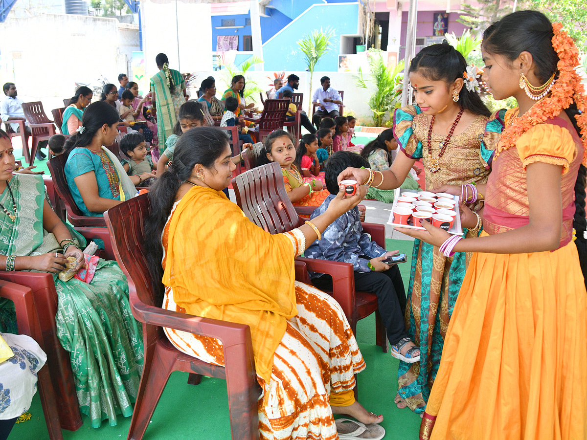 Ugadhi_20Celebrations_20In_20SPR_20School_20Under_20The_20Auspices_20Of_20Sakshi_20Photos_20_284_29.jpg 5