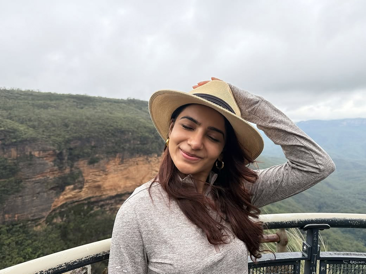 Samantha_20in_20australia1_1.jpg 2