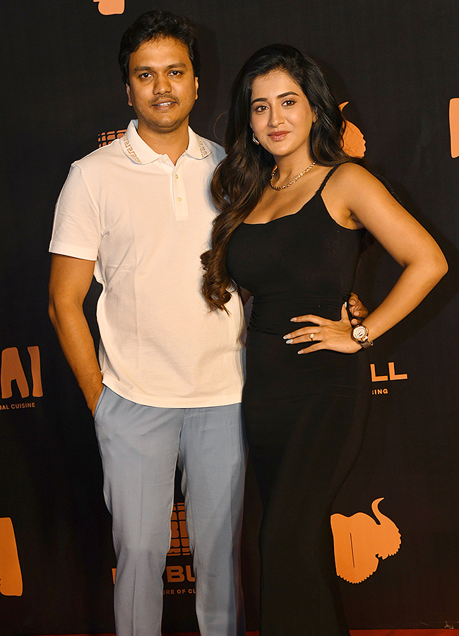 Launch_20of_20Big_20Bull_20Club_20and_20Moai_20Restaurant_20at_20Financial_20District__20_2810_29.jpg 10