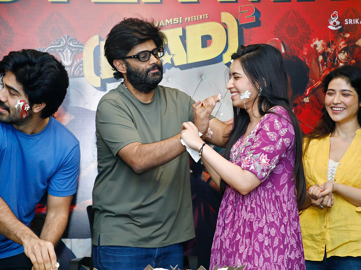 Photos_20_20MAD_20Square_20Movie_20Success_20Celebrations__20_282_29.jpg 2