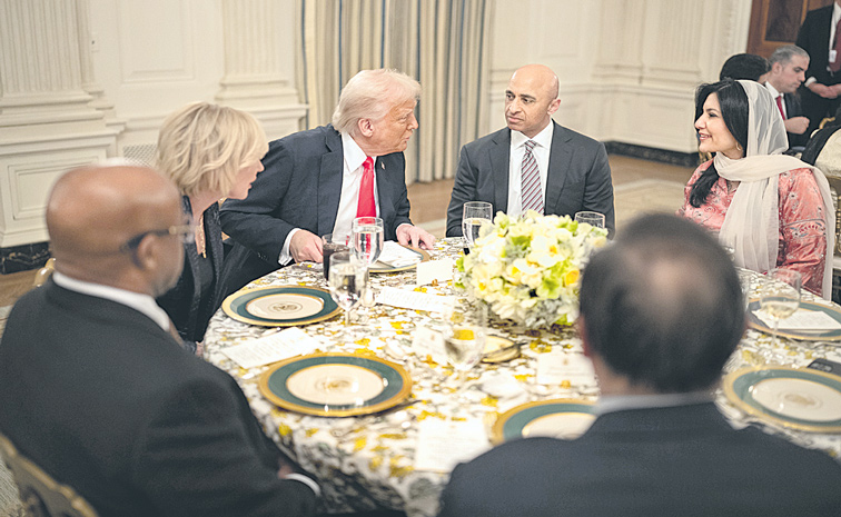 TRUMP-IFTAR.jpg