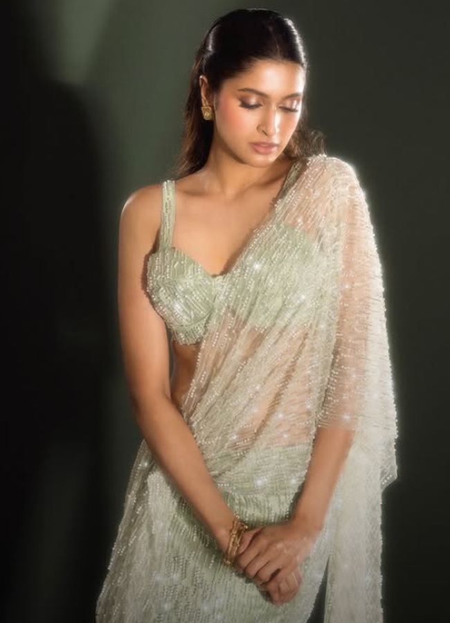 Tanya_20Ravichandran_20Turns_20Heads_20With_20Her_20Beauty_20Photo_20Looks_20_283_29.jpg 4