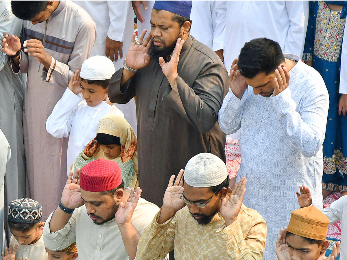 Ramzan_20Celebrations_20In_20Hyderabad_20Photos_20_2813_29.jpg 13