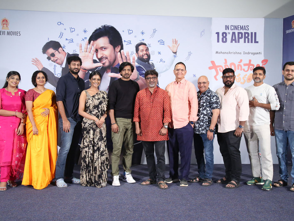 Sarangapani_20Jathakam_20Movie_20Press_20Meet_20Pics_12.jpg 12