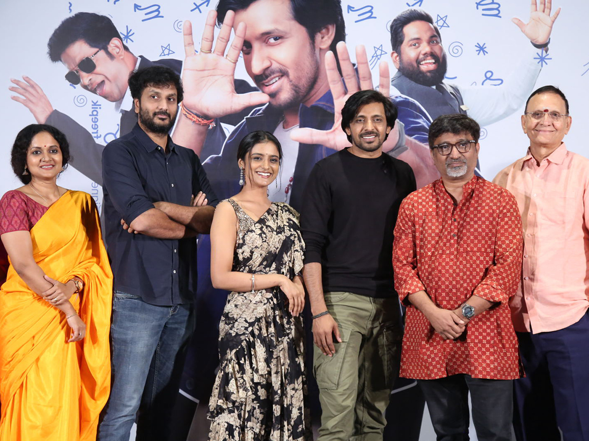 Sarangapani_20Jathakam_20Movie_20Press_20Meet_20Pics_2.jpg 2