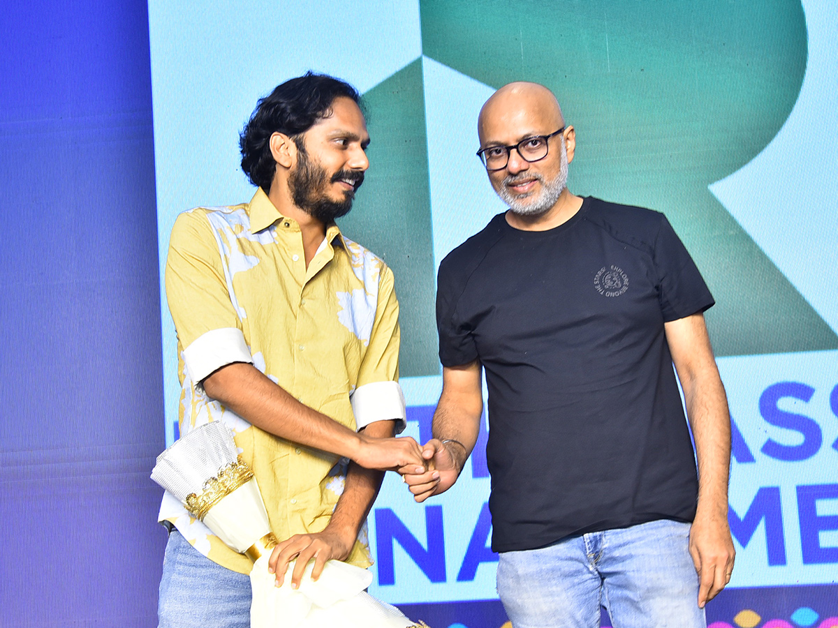 Ram_20Gopal_20Varma_20Saree_20Movie_20Pre_20Release_20Photos__20_2810_29.jpg 10