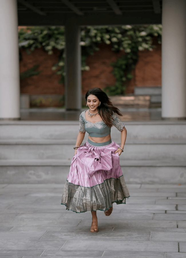 Actress_20Sapthami_20Gowda_20Looking_20Gorgeous_20In_20Lehenga_20Photos_20_282_29_0.png 2