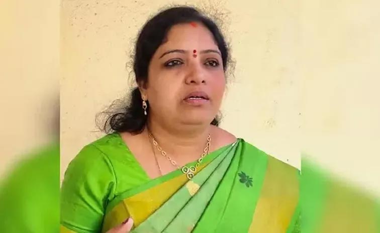 Gummadi-sandhya-Rani.jpg
