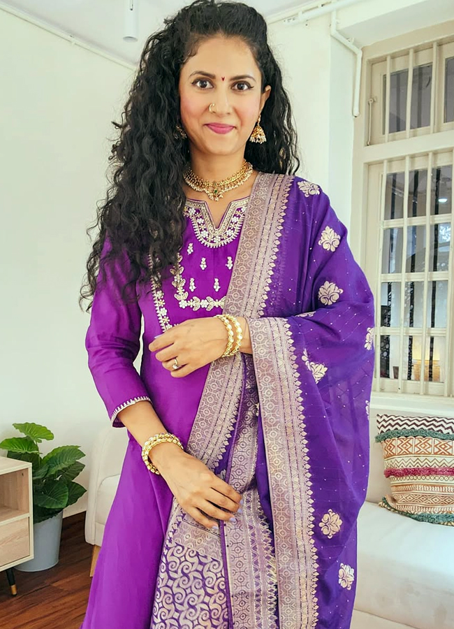 Chanti_20Movie_20heroine10.jpg 12