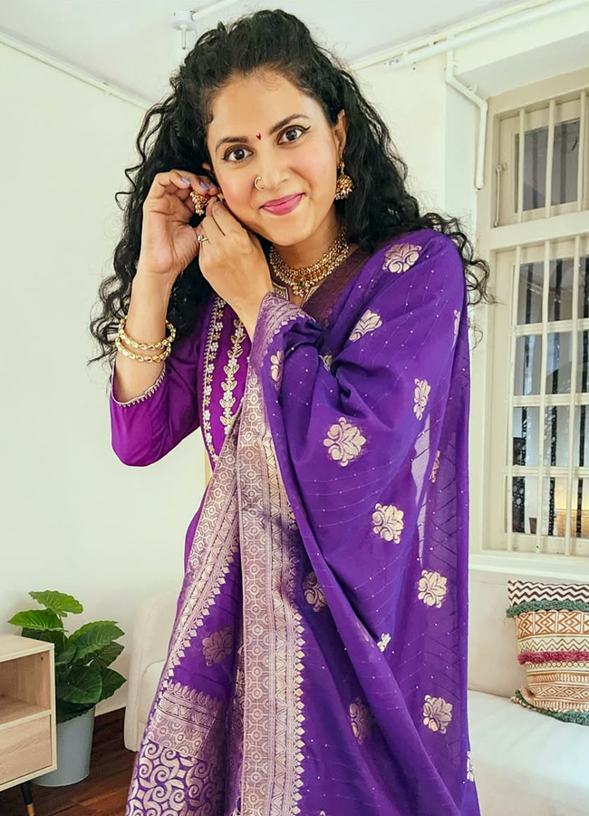 Chanti_20Movie_20heroine9.jpg 11