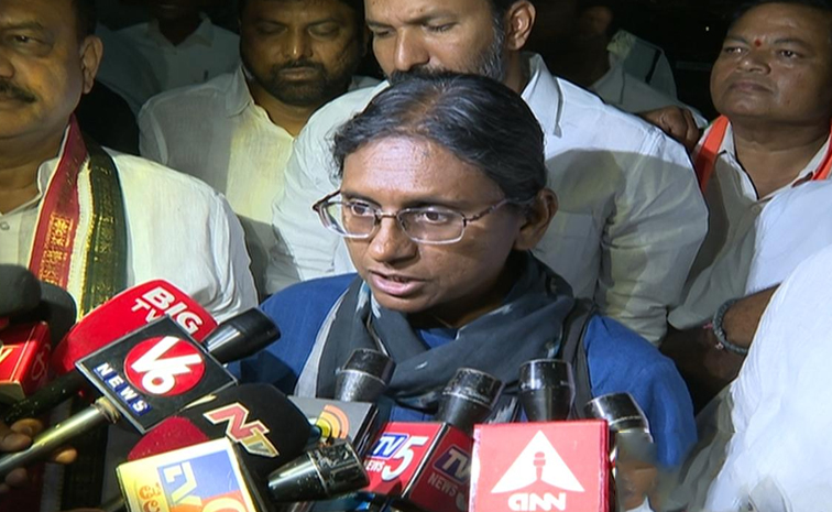 meenakshi_0.jpg