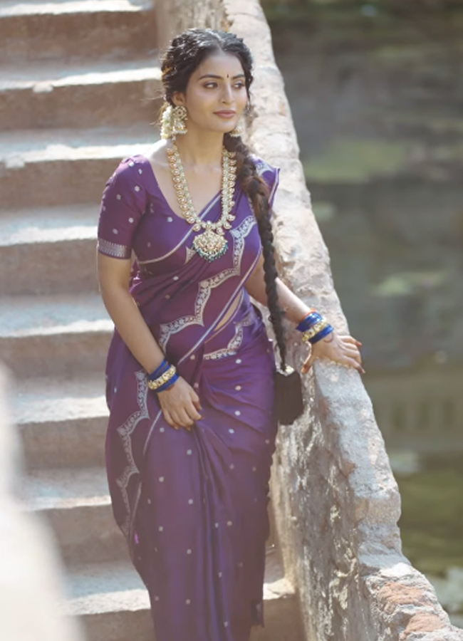 Ananya_20Nagalla8.jpg 9