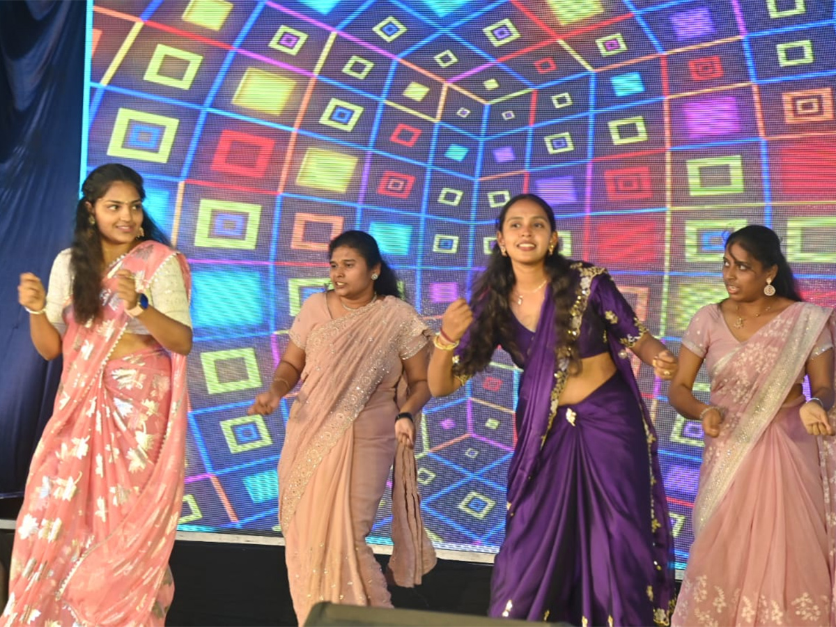 Jahnavi_20College_20anniversary_20Photos__20_281_29.jpg 1