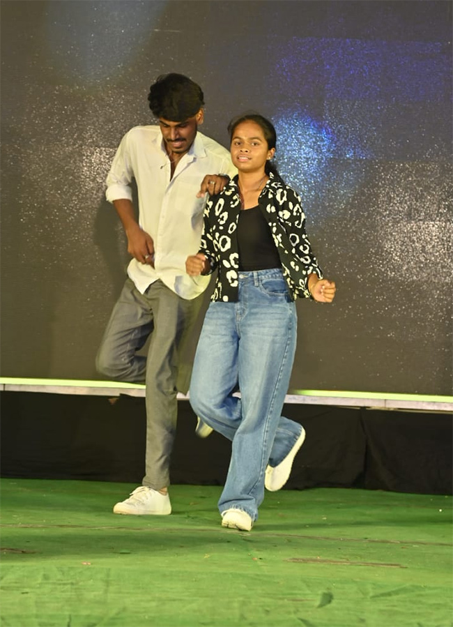 Jahnavi_20College_20anniversary_20Photos__20_288_29.jpg 8