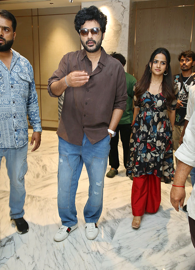 Siddhu_20Jonnalagadda_20Jack_20Movie_20Promotion_20in_20Vijayawada__20_2810_29.jpg 10