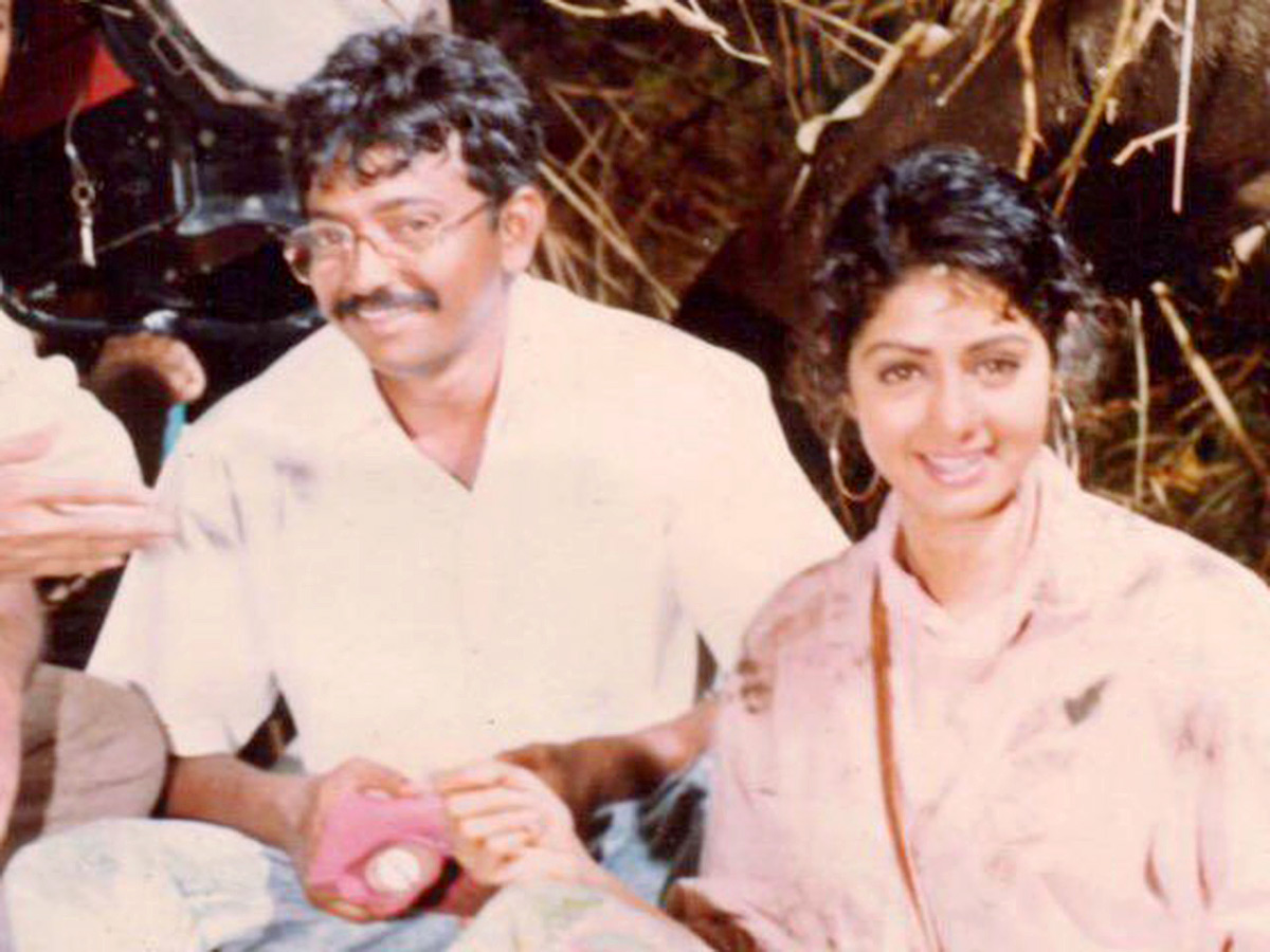 Director_20Ram_20Gopal_20Varma_20Birthday_20special_20photos__20_286_29.jpg 6