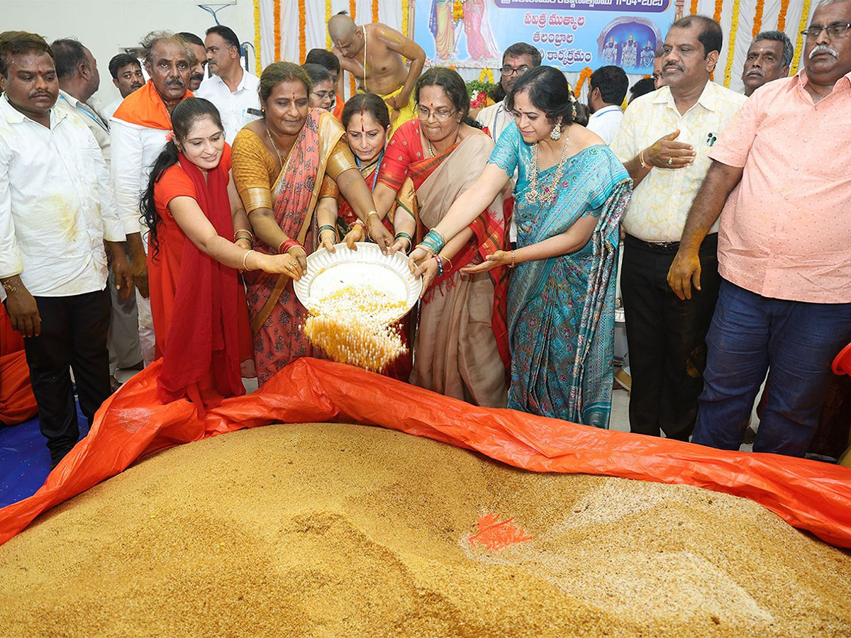 Kodandarama_20Swamy_20Brahmotsavam_20in_20Vontimitta_20Photos__20_286_29.jpg 6