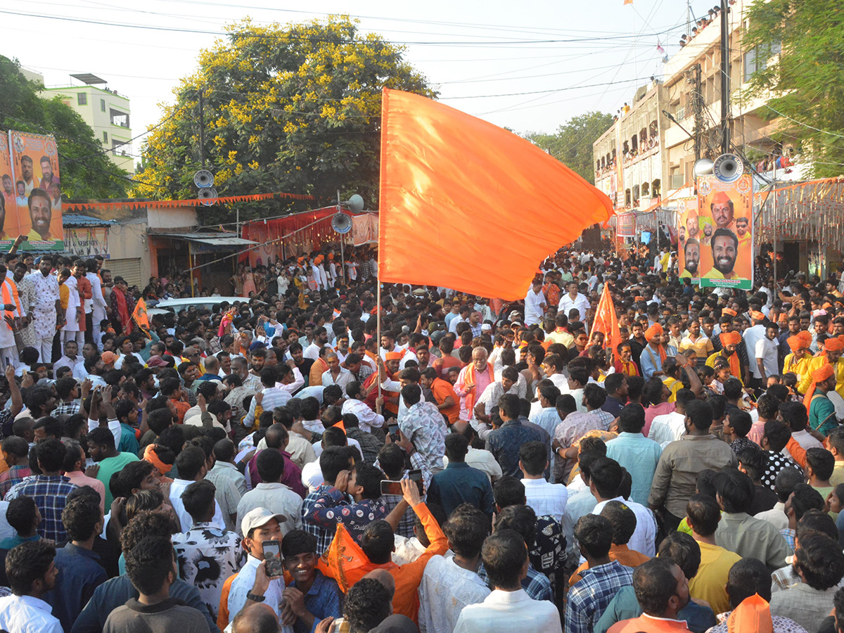 ram_20navami_20shobha_20yatra_20at_20hyderabad__20_289_29.jpg 9