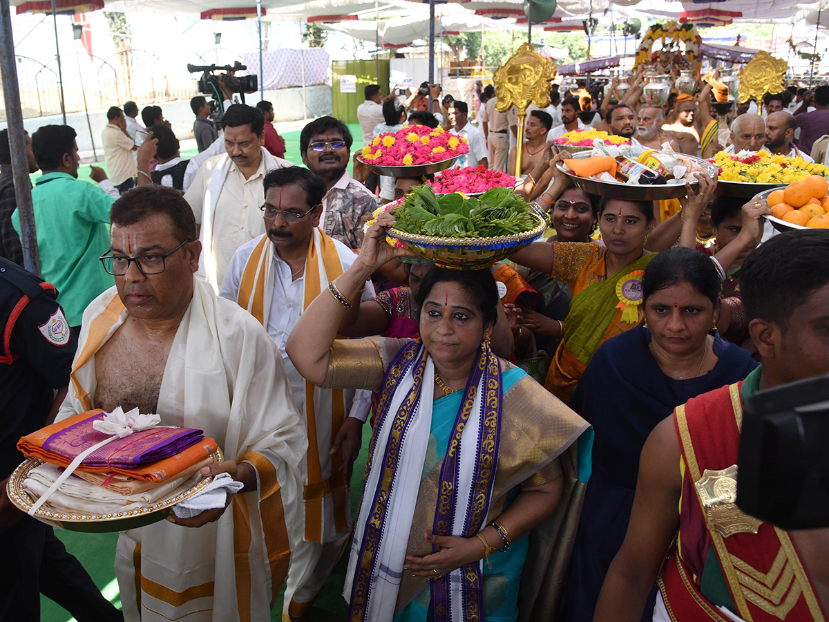 sri_20rama_20navami_202025_20celebrations_20in_20bhadrachalam__20_2812_29.jpg 12