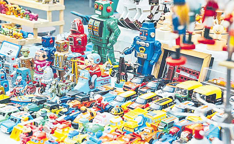 toys01.jpg