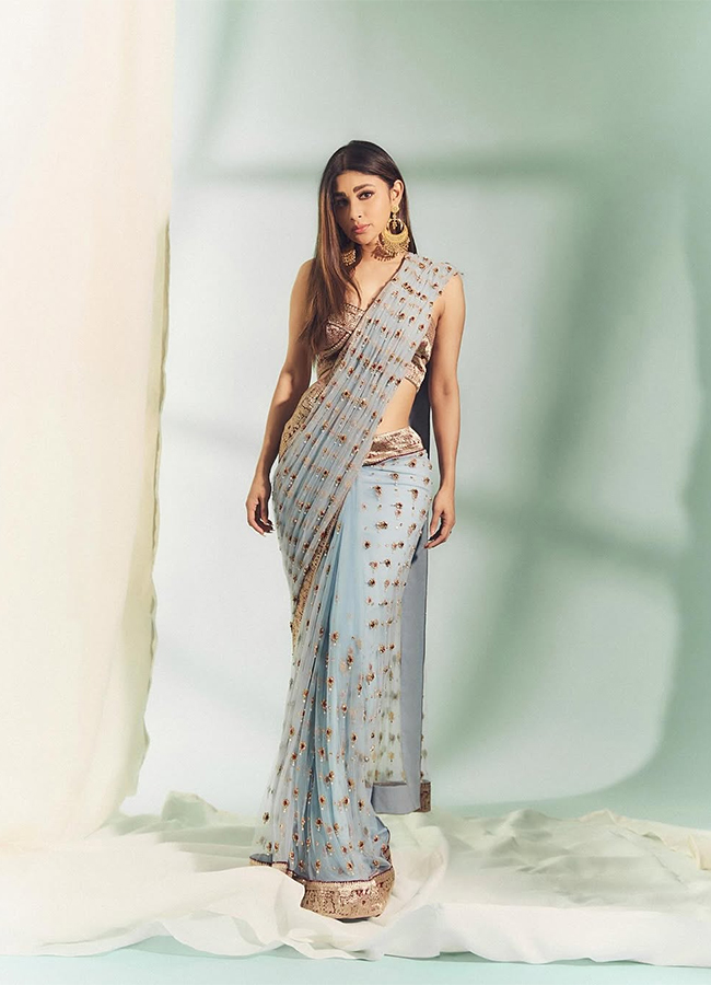 Actress_20Mouni_20Roy_20Latest_20Pics__20_2813_29.jpg 13