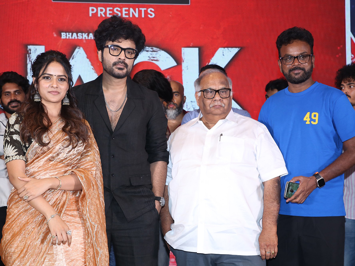 JACK_20Movie_20Pre_20Release_20Event_20Photos__20_2812_29.jpg 12