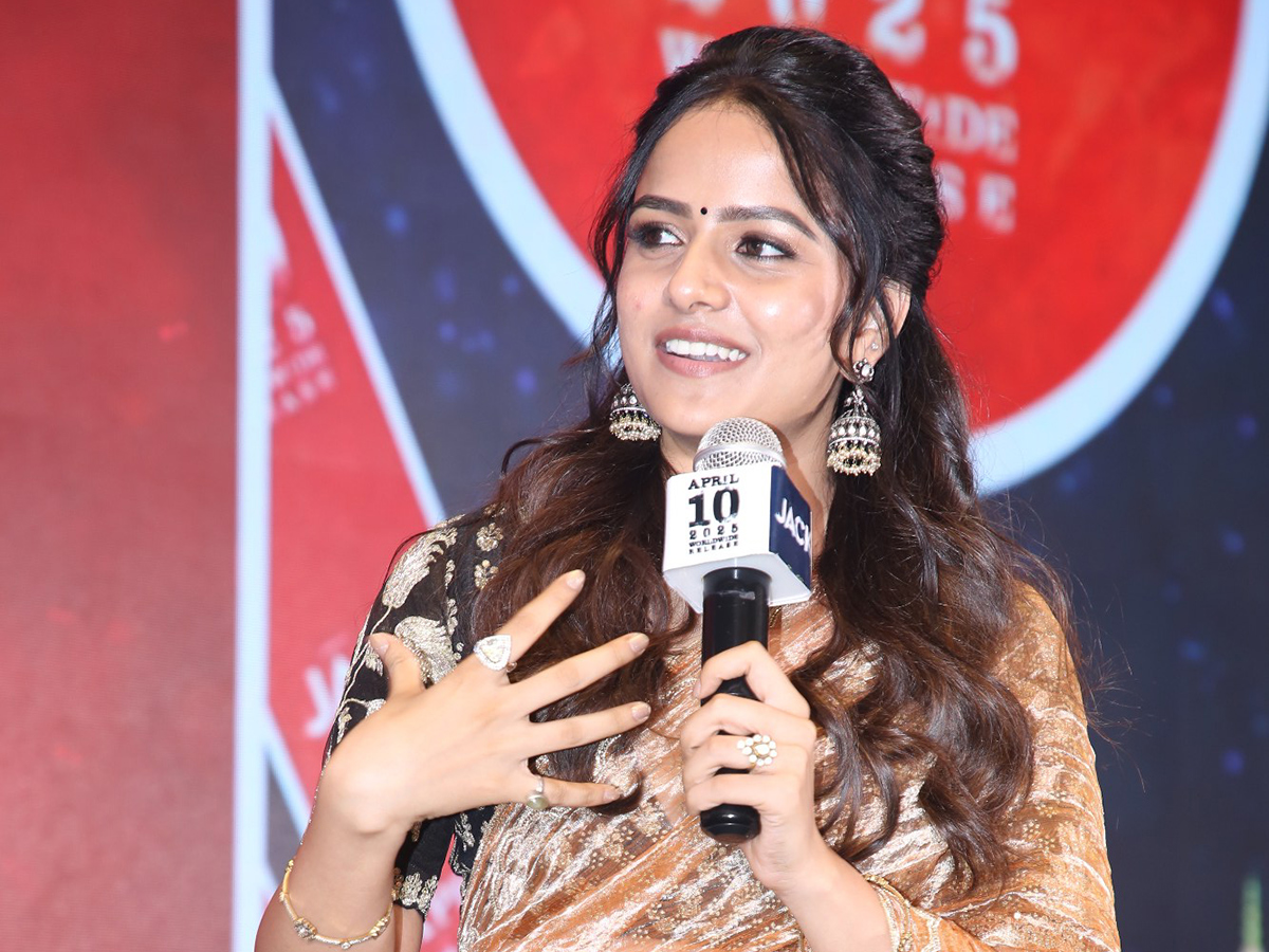 JACK_20Movie_20Pre_20Release_20Event_20Photos__20_283_29.jpg 3