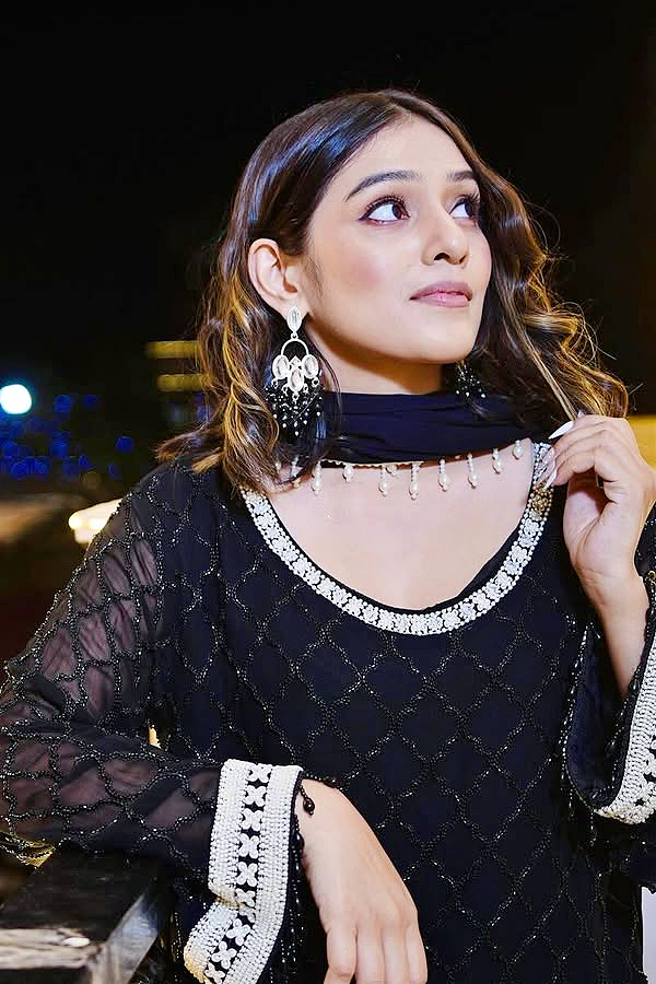 Did_20RJ_20Mahvash_20Just_20Confirm_20Dating_20Yuzvendra_20Chahal_20With_20Her_20Viral_20Selfie_20Photos_20_288_29.jpg 9