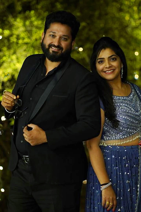 Serial_20Actor_20Sai_20Kiran_20Wife_20Sravanthi_20Shares_20Beautiful_20Pictures_20On_20Social_20Media_20_2811_29.jpg 12