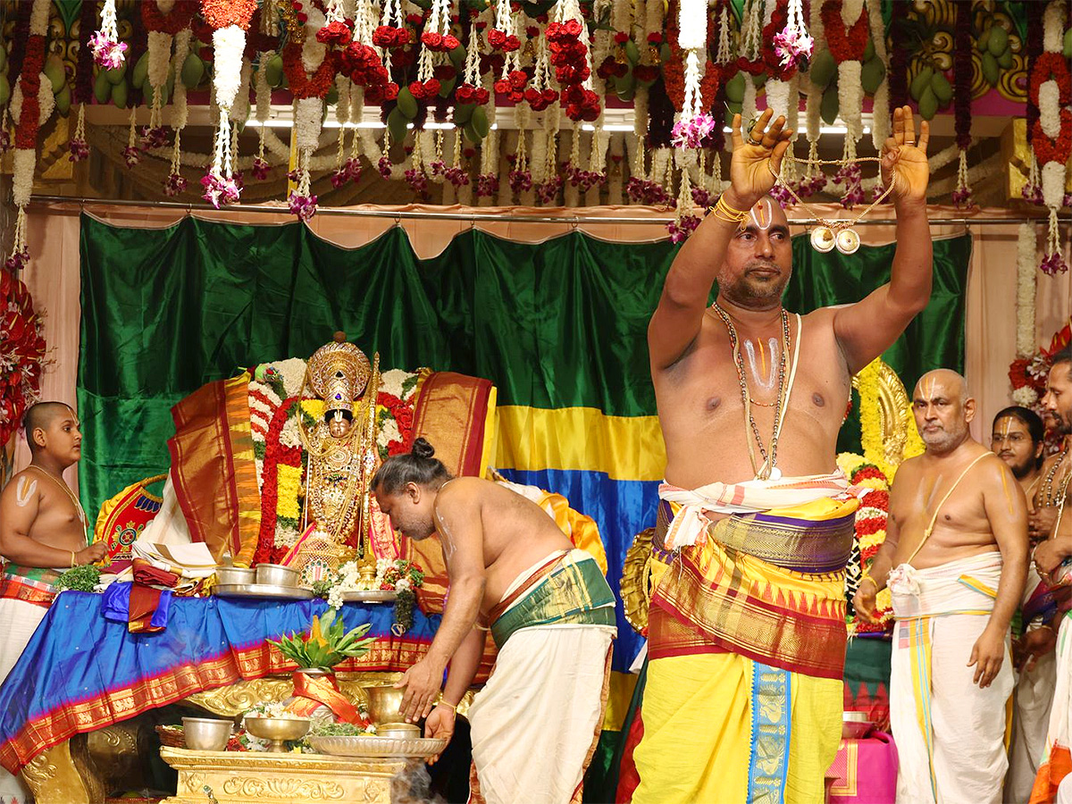 Vontimitta_20Sri_20Kodanda_20Rama_20Swamy_20Kalyanam_20Photos__20_282_29.jpg 2