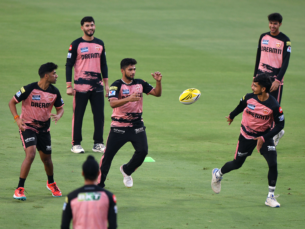 srh_20vs_20pbks_20match_20uppal_20stadium_20hyderabad_20photos__20_282_29.jpg 2