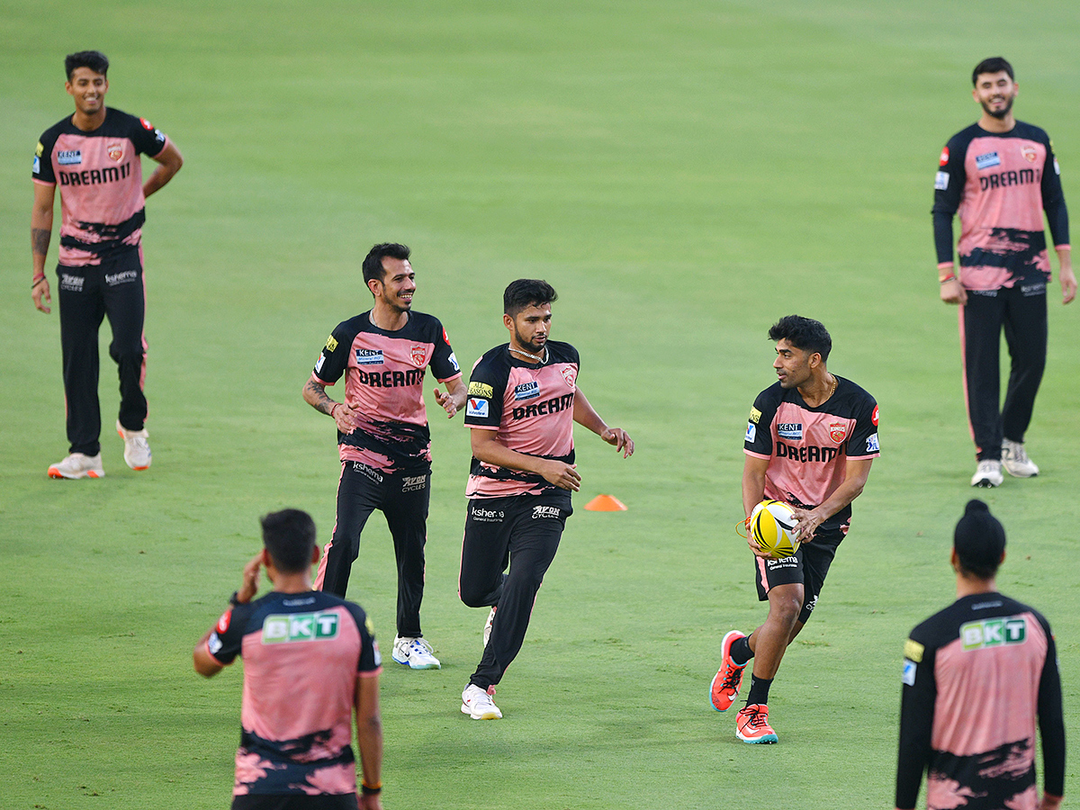 srh_20vs_20pbks_20match_20uppal_20stadium_20hyderabad_20photos__20_283_29.jpg 3