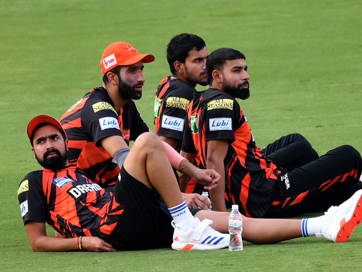 srh_20vs_20pbks_20match_20uppal_20stadium_20hyderabad_20photos__20_285_29.jpg 5