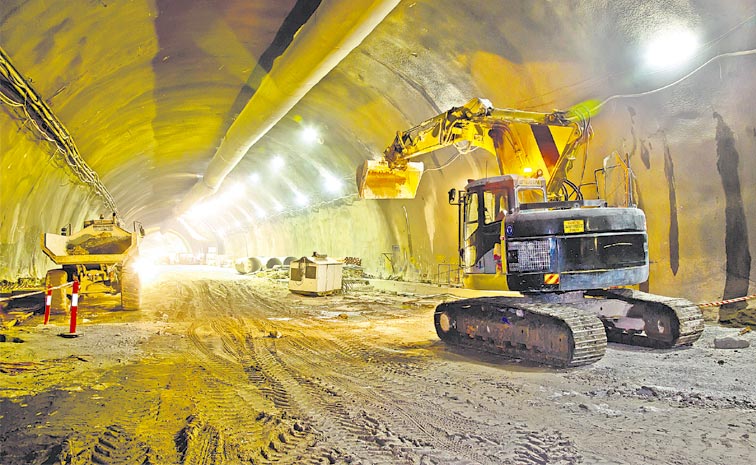 TUNNEL.jpg