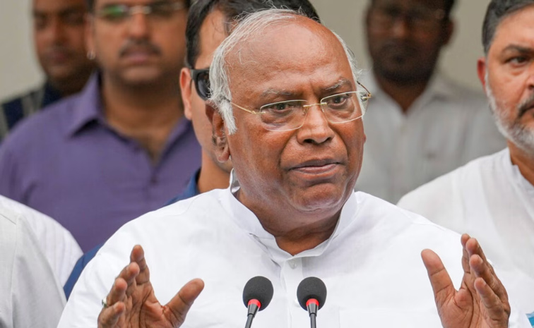 kharge.jpg