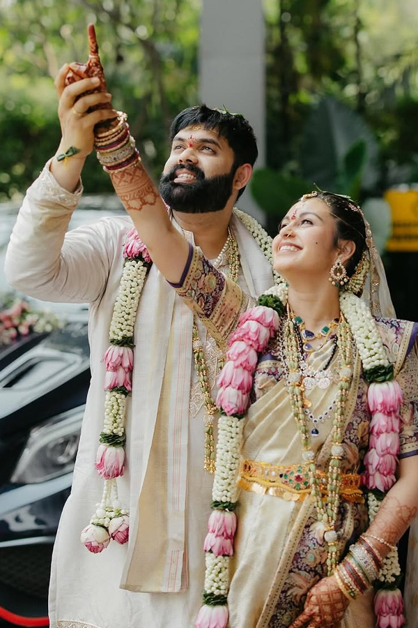 Actress_20Abhinaya_20Shares_20Wedding_20Photos_20On_20Social_20Media_20_285_29.jpg 6