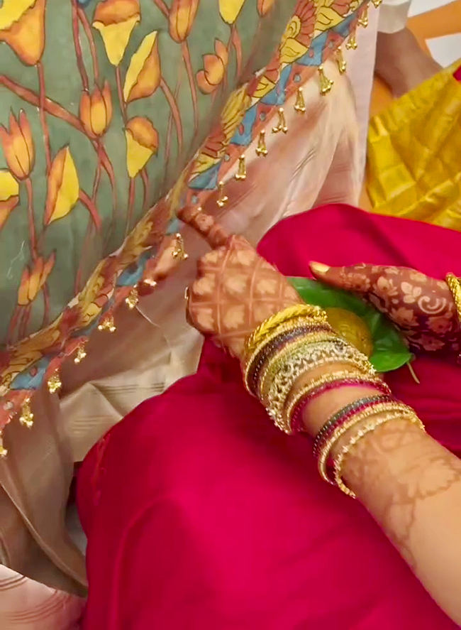Tollywood_20Actress_20Abhinaya_20Wedding_20Photos_20Goes_20Viral__20_2813_29.jpg 13
