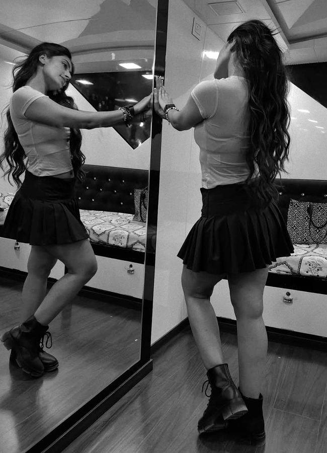 Dhanasree_20Verma_20in_20Hyderabad_20shoot13.jpg 14