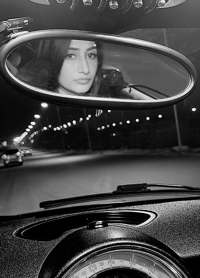 Dhanasree_20Verma_20in_20Hyderabad_20shoot5.jpg 6