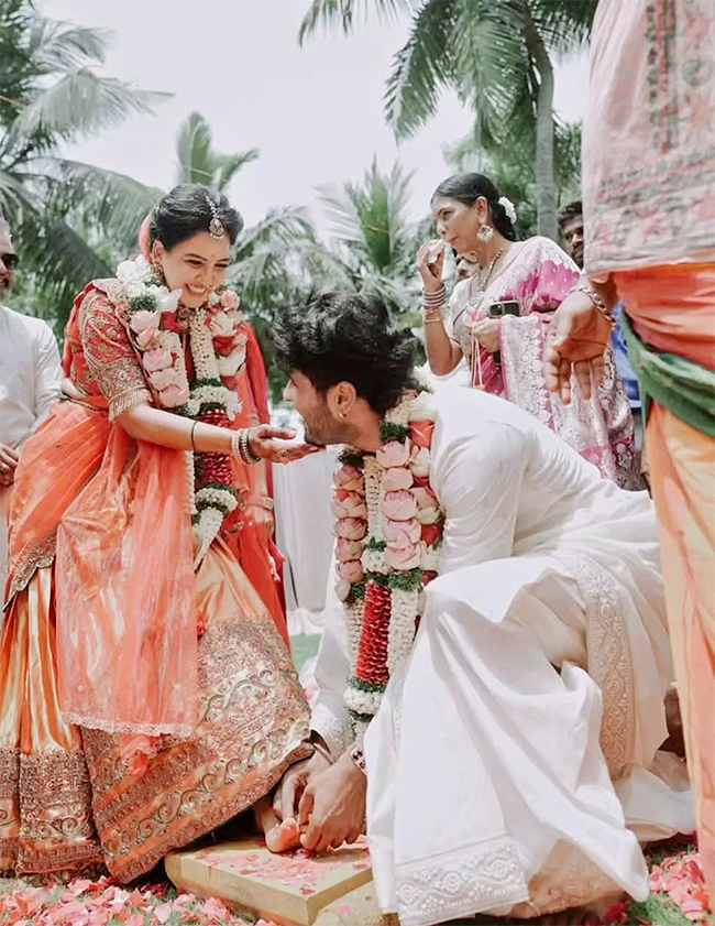 _20Bigg_20Boss_20Tamil_205_20couple_20Pavani_20Reddy_20and_20Amir_20ADS_20Wedding_20photos_20goes_20viral__20_2811_29.jpg 11