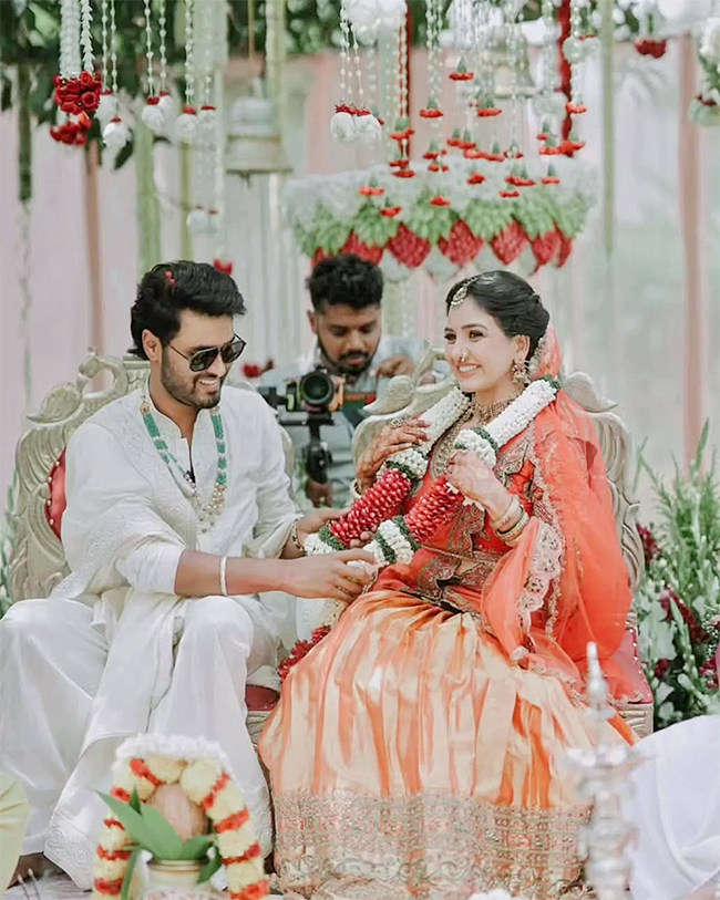_20Bigg_20Boss_20Tamil_205_20couple_20Pavani_20Reddy_20and_20Amir_20ADS_20Wedding_20photos_20goes_20viral__20_289_29.jpg 9