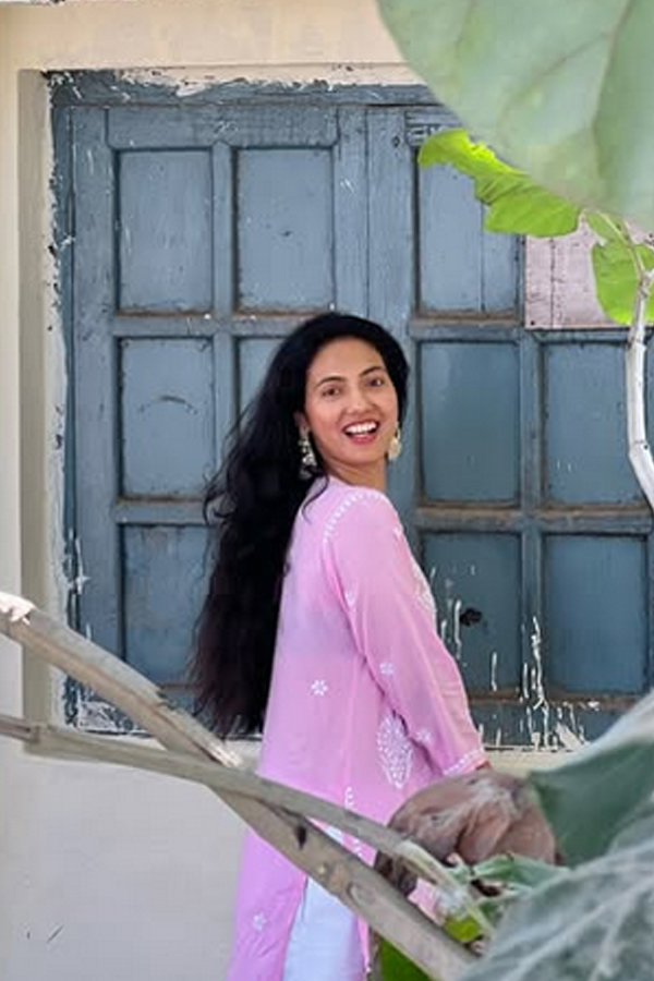 KhushbooPatani-3.jpg 4