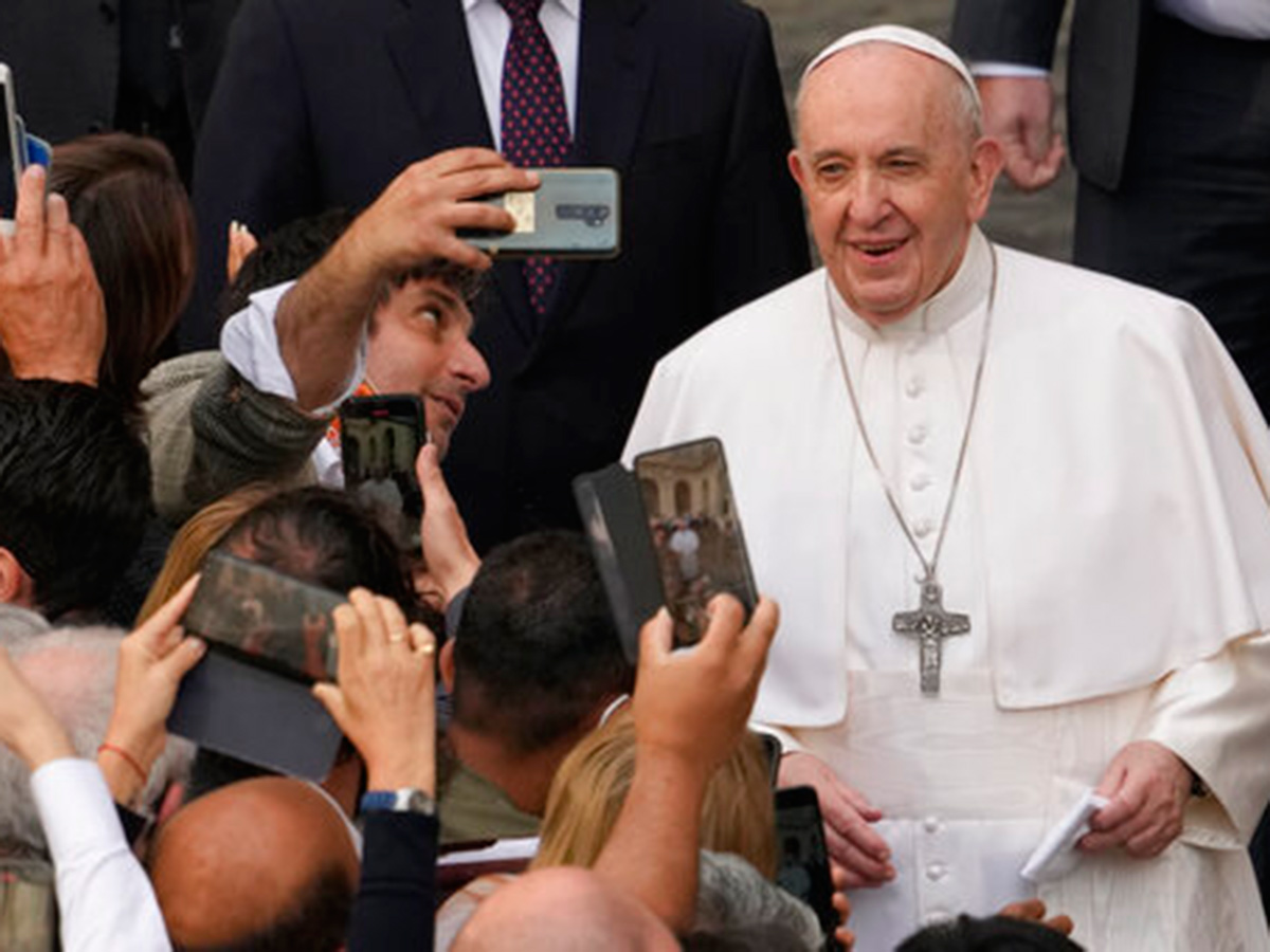 Pope_20Francis_20life_20in_20Rare_20Pictures_20Viral__20_2817_29.jpg 17