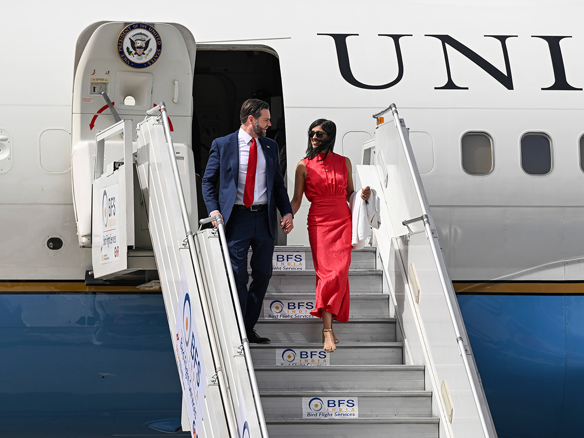 US_20Vice_20President_20JD_20Vance_20Arrives_20in_20New_20Delhi_20Photos__20_2813_29.jpg 13