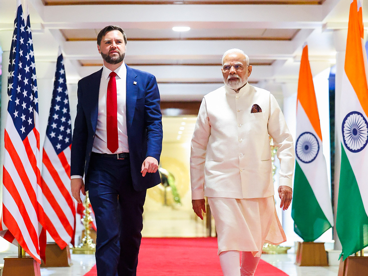 US_20Vice_20President_20JD_20Vance_20Arrives_20in_20New_20Delhi_20Photos__20_284_29.jpg 4