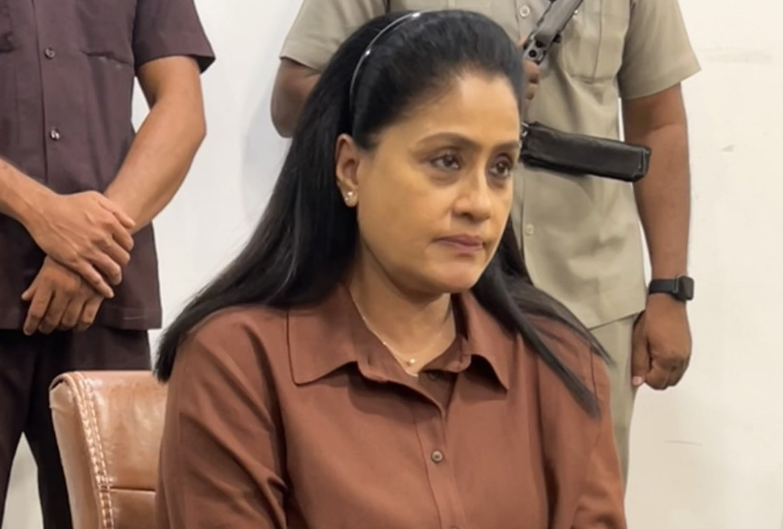 vijayashanthi-lady-super-star.jpg