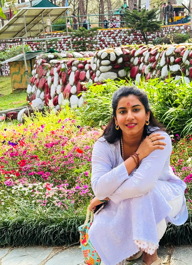 Vishnupriya11_0.jpg 12