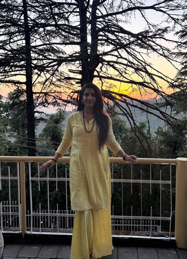 Vishnupriya5_0.jpg 6