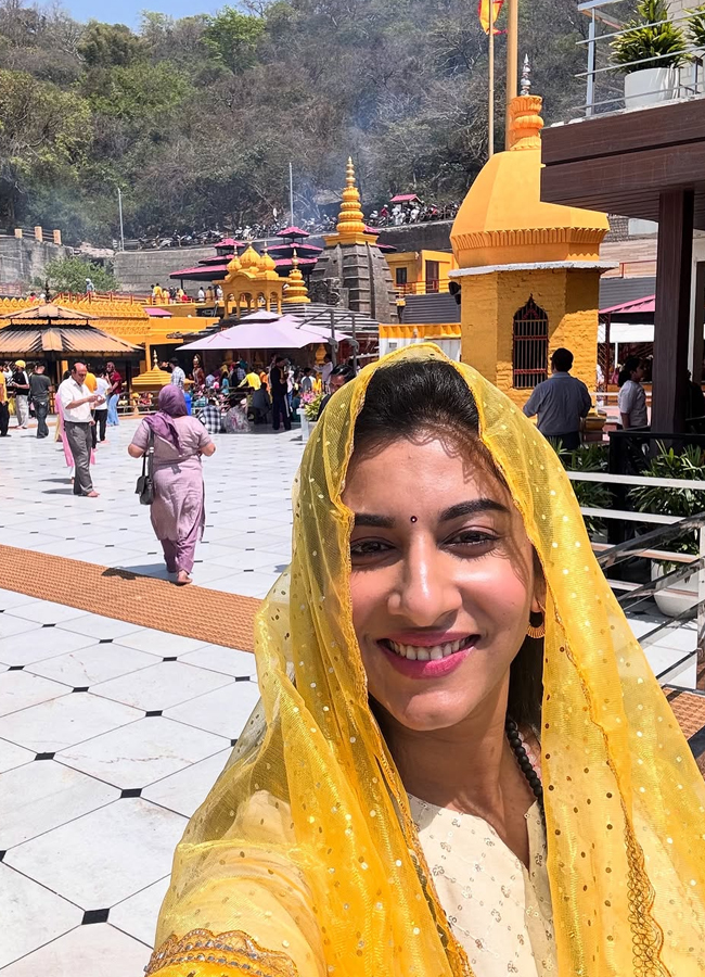 Vishnupriya8_0.jpg 9