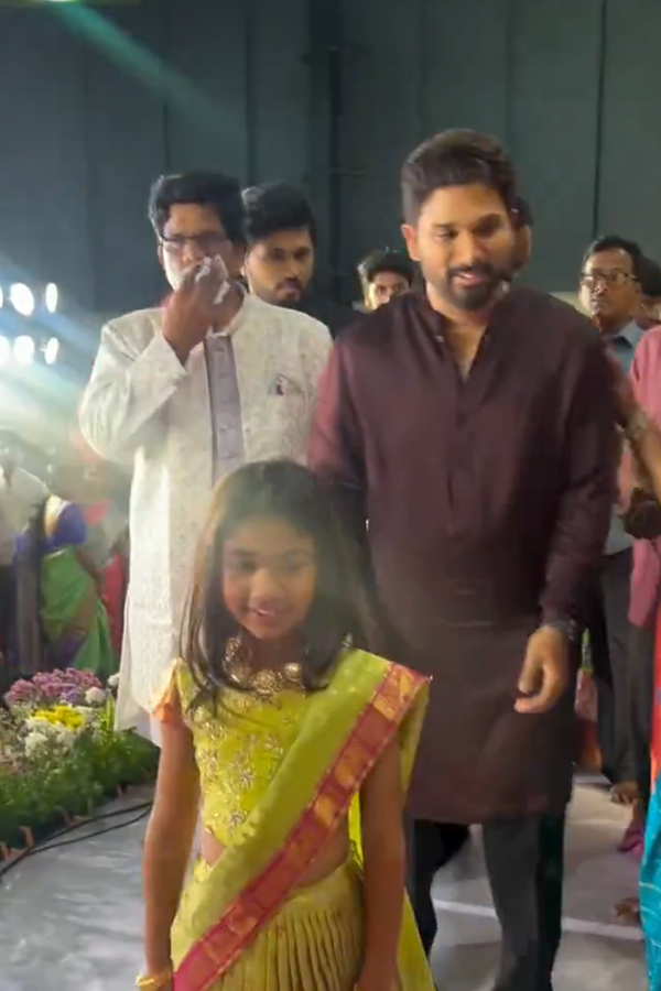 Allu_20Arjun_20Attends_20Cousins_20Wedding_20Photos_20_2820_29.jpg 4